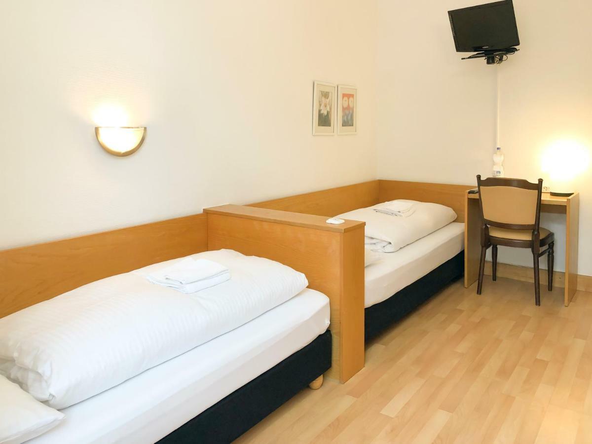 דיסלדורף Hotel Moon מראה חיצוני תמונה